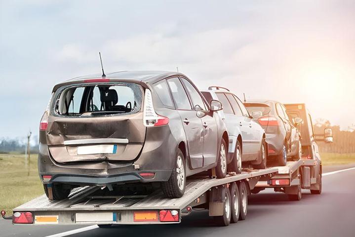 Remorquage d'une voiture Corse